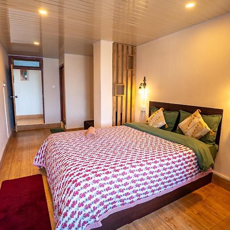 Monratino Himadrie -2 Mins Walk From Mall Road - All Rooms Have Kanchenjunga Mountain View Darjeeling  Extérieur photo