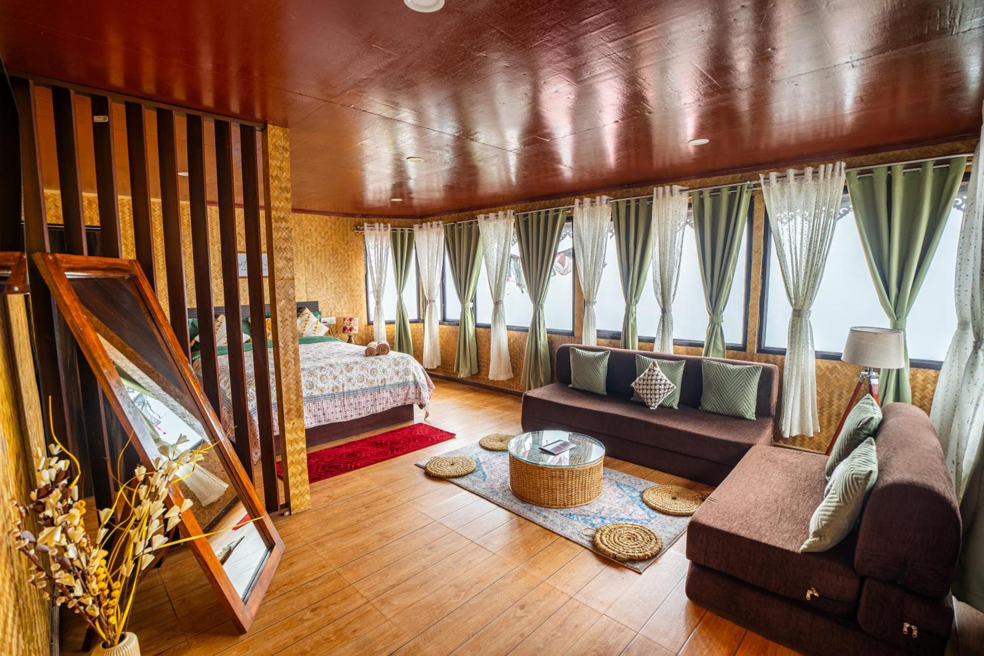 Monratino Himadrie -2 Mins Walk From Mall Road - All Rooms Have Kanchenjunga Mountain View Darjeeling  Extérieur photo