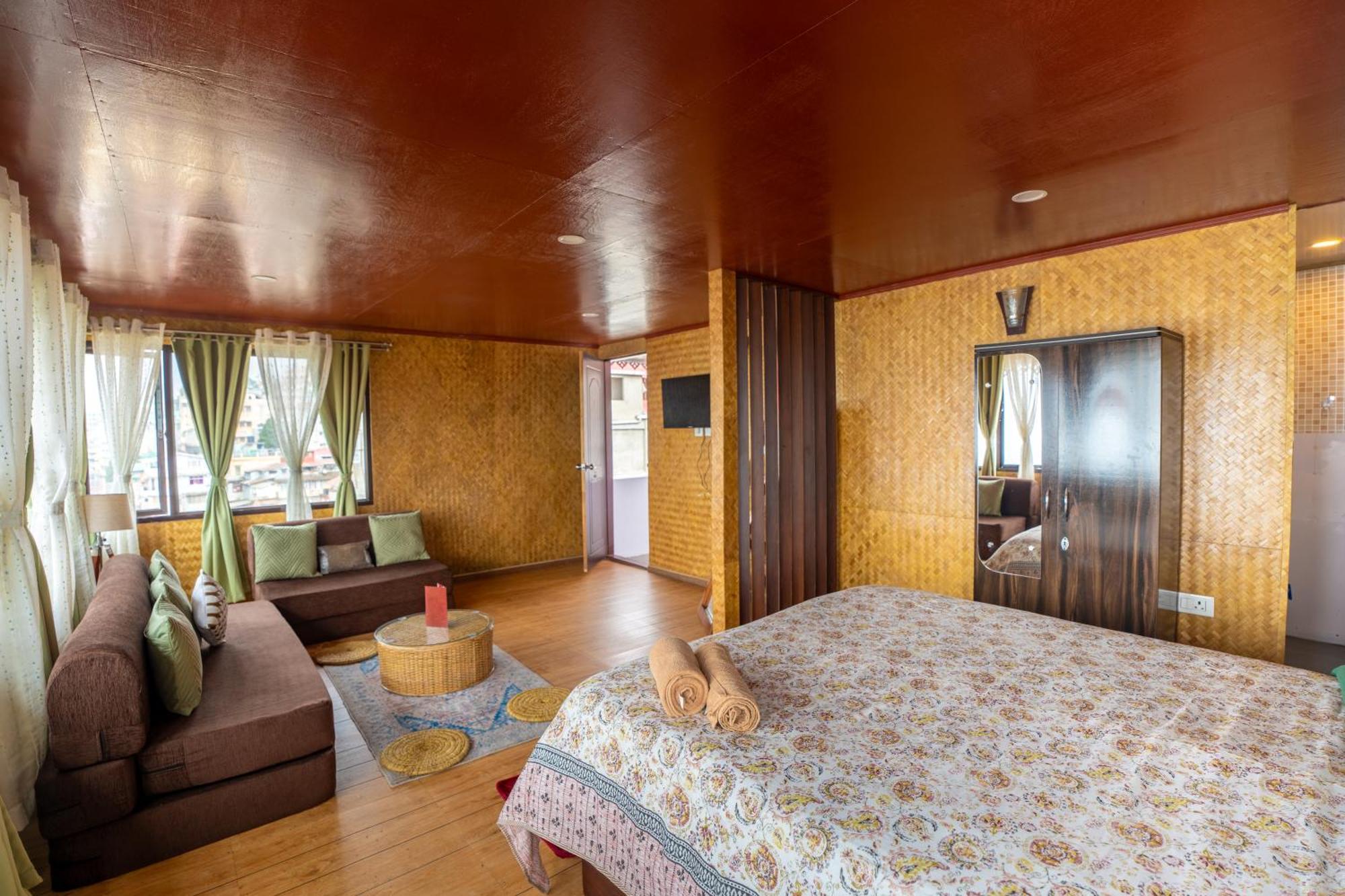 Monratino Himadrie -2 Mins Walk From Mall Road - All Rooms Have Kanchenjunga Mountain View Darjeeling  Extérieur photo