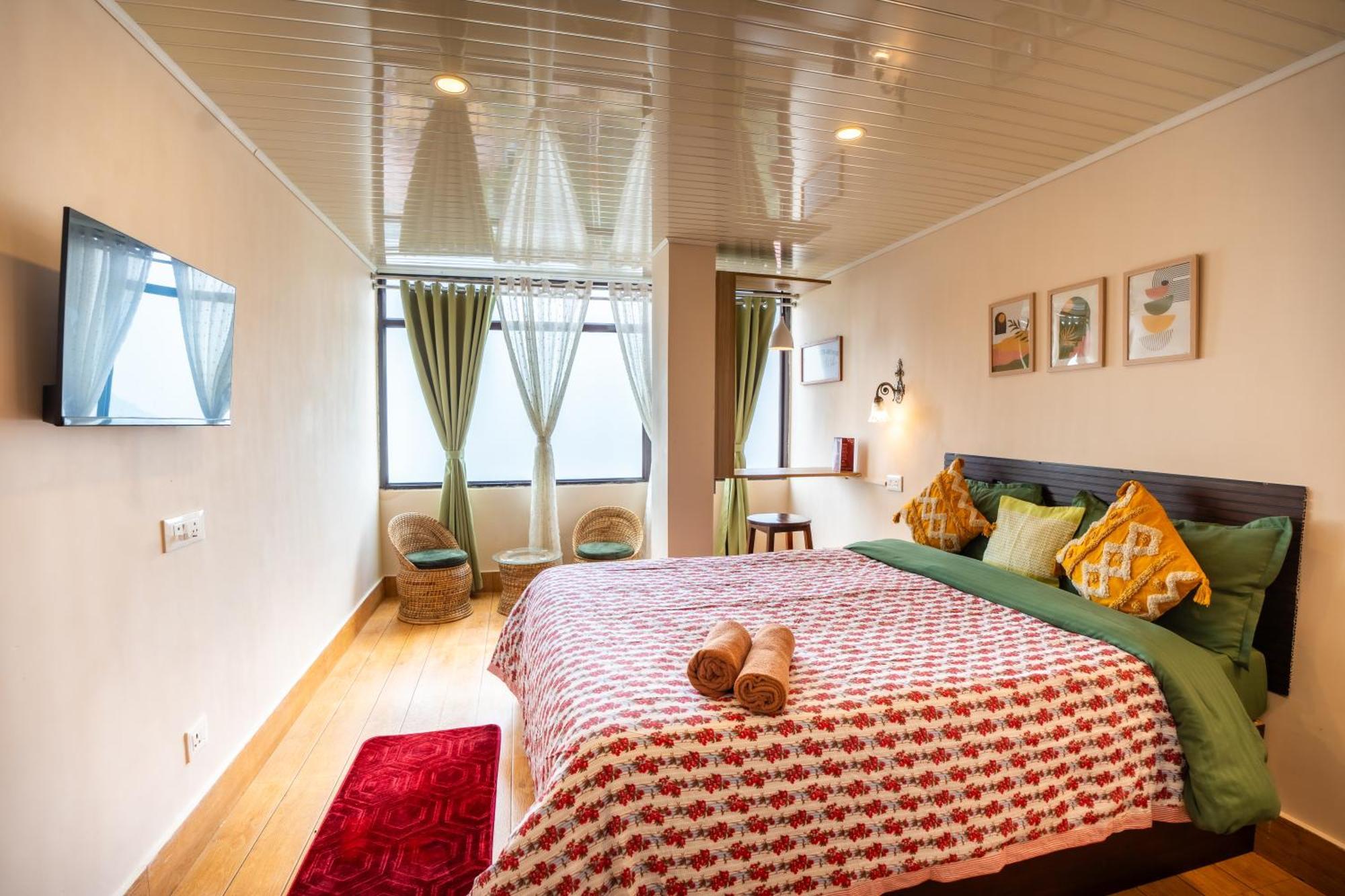Monratino Himadrie -2 Mins Walk From Mall Road - All Rooms Have Kanchenjunga Mountain View Darjeeling  Extérieur photo