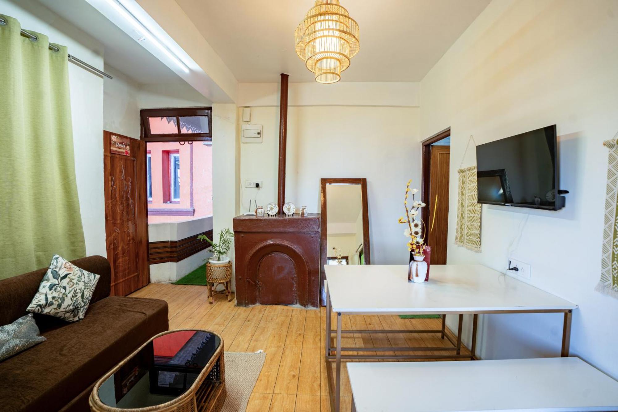 Monratino Himadrie -2 Mins Walk From Mall Road - All Rooms Have Kanchenjunga Mountain View Darjeeling  Extérieur photo